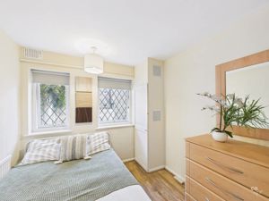 BEDROOM- click for photo gallery